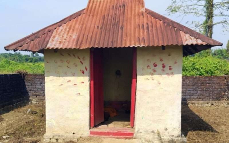 काली मन्दिर भित्र राजवंशी मृत फेला