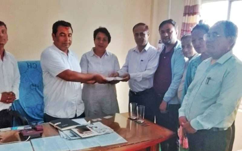 झापामा समाजवादी पार्टीले स्वस्फूर्त रुपमा निर्वाचन कार्यालयलाई आर्थिक विवरण बुझायो