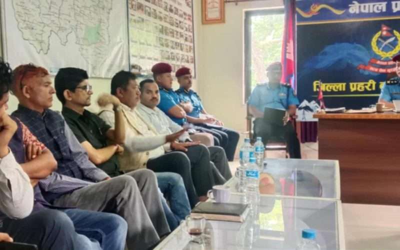 झापामा सुरक्षा रणनीति सम्बन्धी राजनीतिक दलसँग छलफल, लागू औषधदेखि मिटरब्याजसम्मका विषय उठान