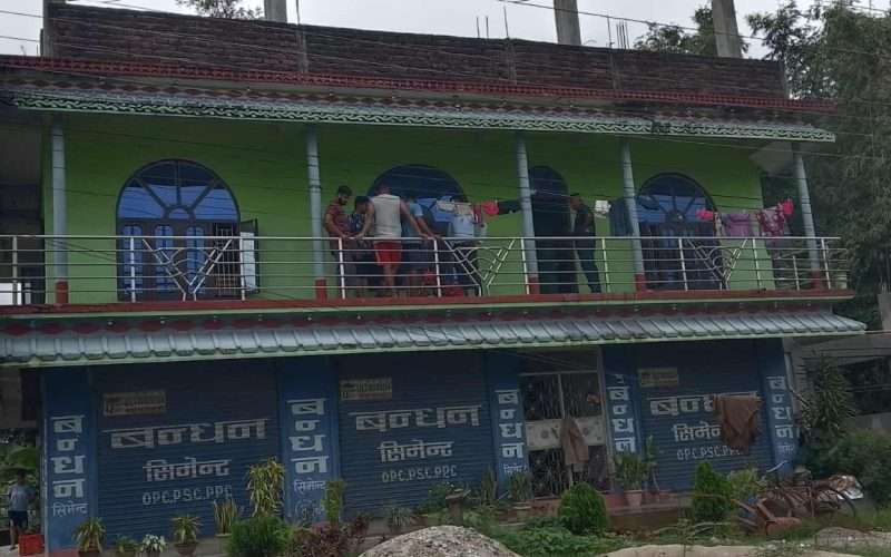 झापाको हल्दीवारीमा ग्याँस पड्किँदा आगलागी, पाँच जना घाइते