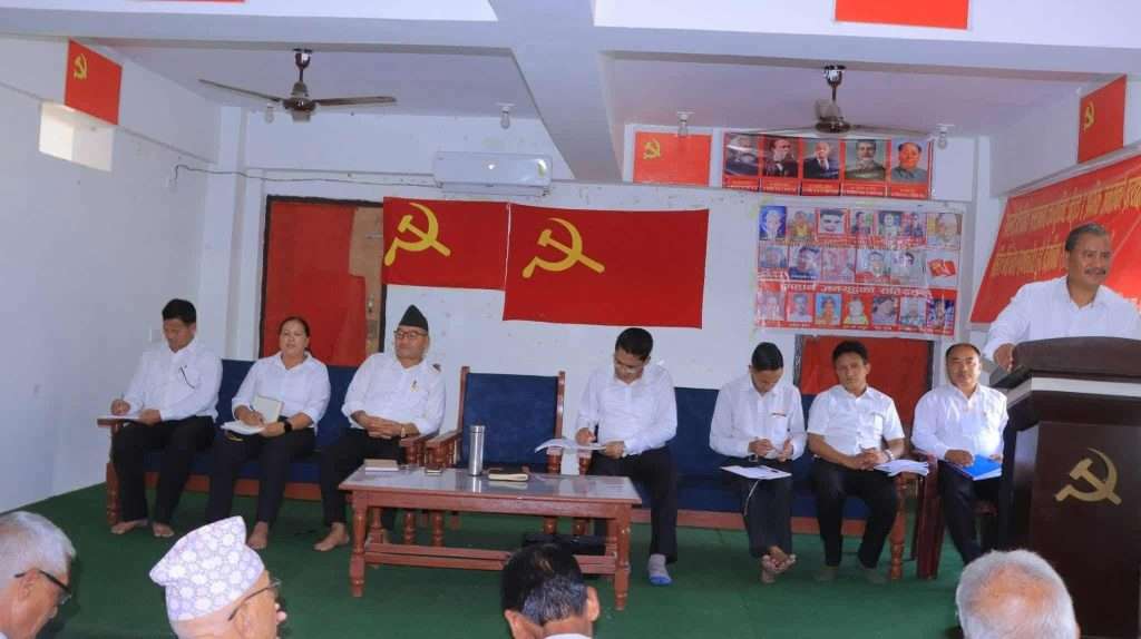नेकपा पोलिटब्युरो बैठकमा महासचिव विप्लवद्वारा राजनीतिक प्रस्ताव प्रस्तुत