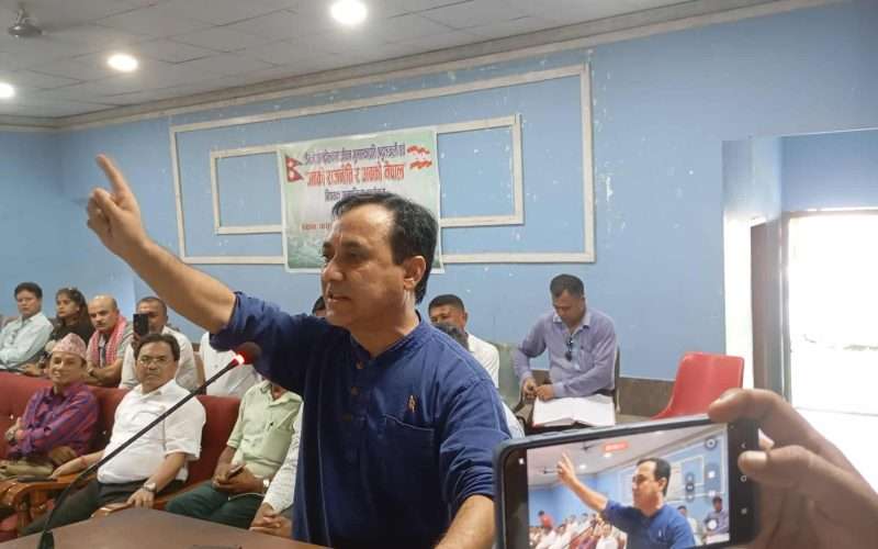 बदलिनेले नेतृत्व गर्छ, नबदलिने बढारिन्छ – महामन्त्री शर्मा