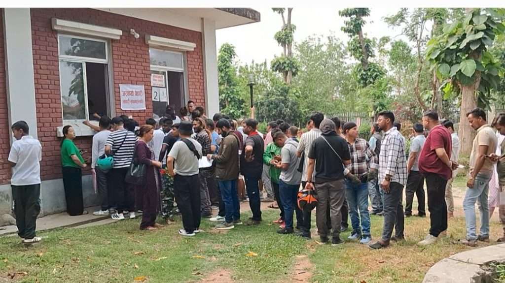 पश्चिम बंगाल निर्वाचनका कारण बन्द भएका नाका आजबाट खुले, पर्यटकहरुको भिड